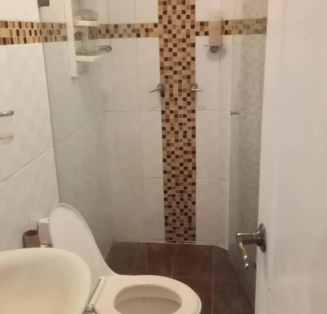 Habitaciones En Apartamento Central, Cerca De Sitios Turisticos Jardin Botanico Y Metro Estacion Universidad Medellin