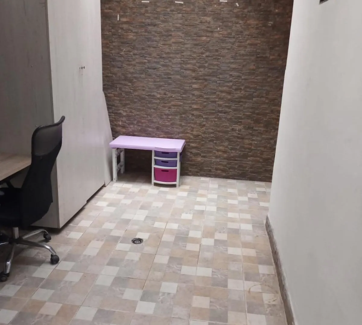Habitaciones En Apartamento Central, Cerca De Sitios Turisticos Jardin Botanico Y Metro Estacion Universidad Medellin Homestay